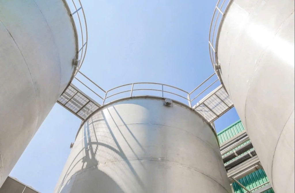 thép không gỉ chống chịu axit nồng độ cao